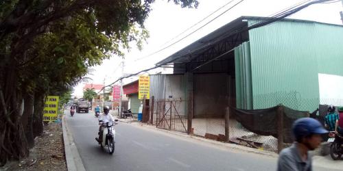 Cho thuê kho 300m2 mặt tiền đường TL 18, Ngã Tư Ga, Quận 12