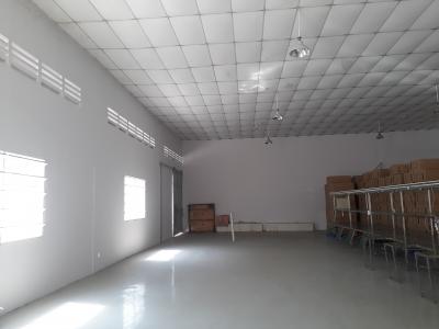 Cho thuê kho 450m đường Lý Phục Man, Quận 7, xây dựng đẹp trần la phông, bảo vệ an ninh.